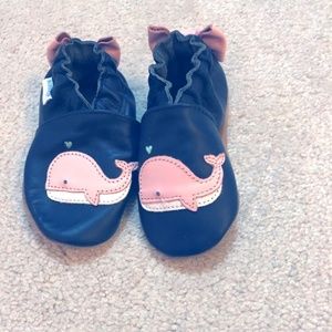 Never Worn Robeez Baby Shoes 6-12M